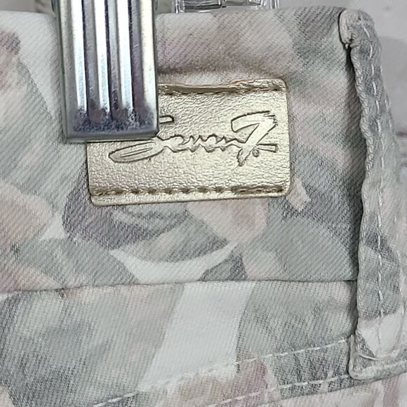 Seven7 High Rise Tummyless Skinny Jeans White Floral Print Stretch Denim Size 6 - Picture 8 of 13